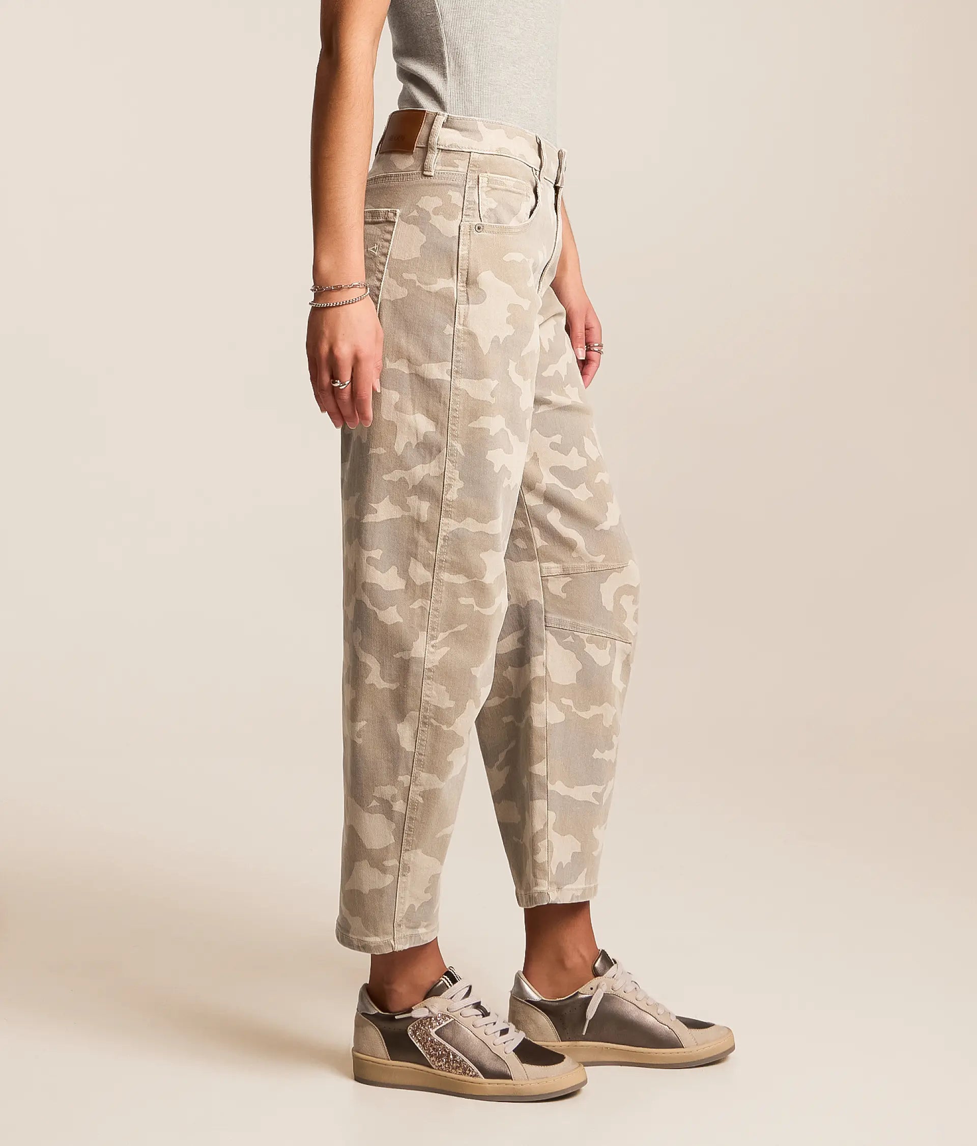 Hidden- Sammie Camo Wide Leg Barrel Jean