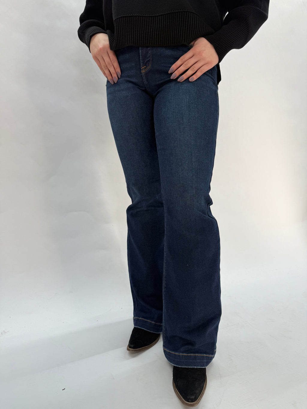 The McKenzy Mid Rise Flares