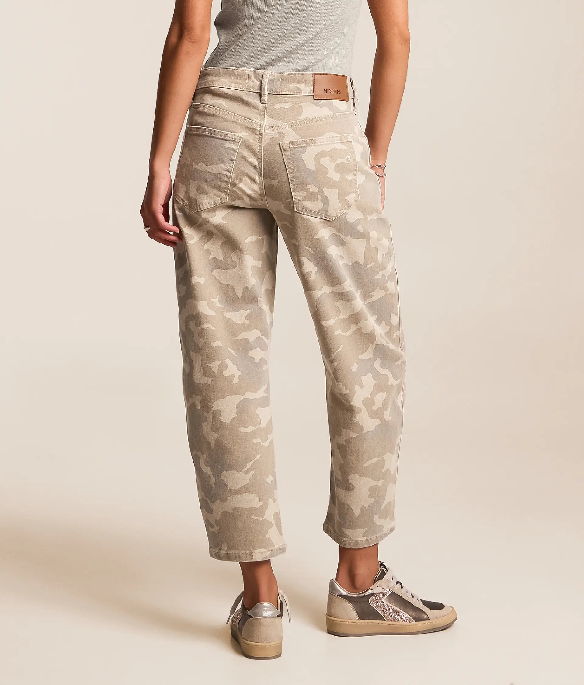 Hidden- Sammie Camo Wide Leg Barrel Jean